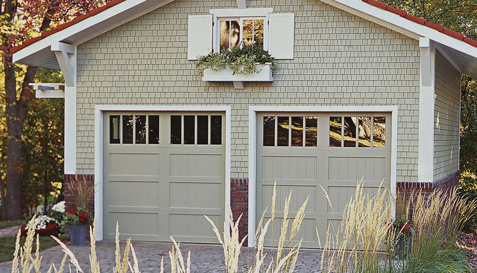 reserve-semi-custom-design3-sq24-window-painted-garage-door-822